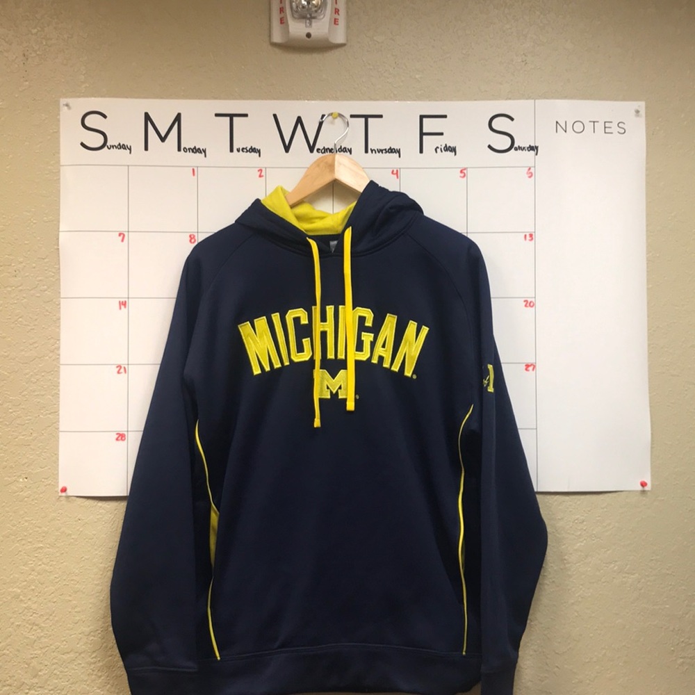 • Men’s Michigan Sweatshirt